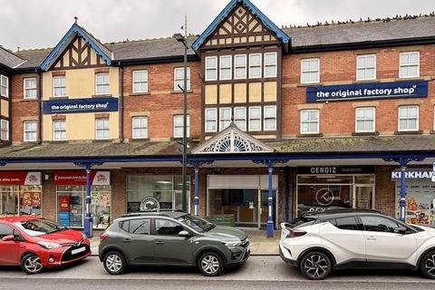 Retail property (high street) to rent - 33 Poulton Street, Kirkham, Preston, Lancashire