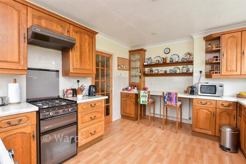 3 bedroom detached bungalow for sale, David Avenue, Margate CT9