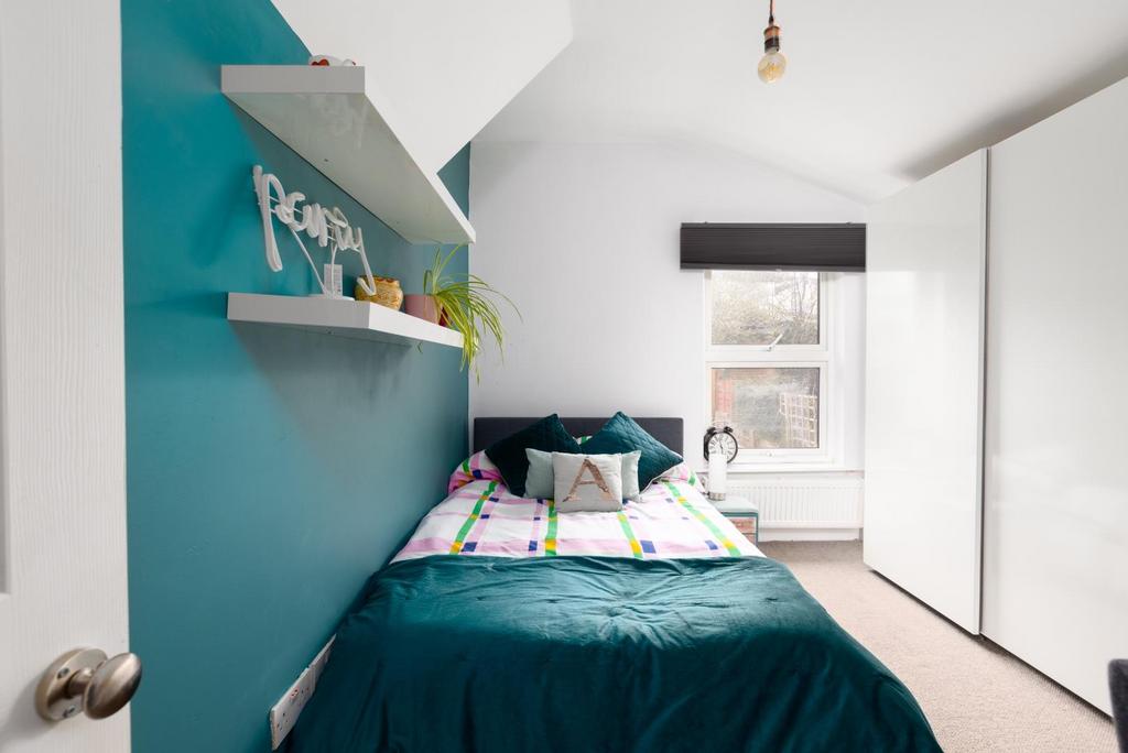 21 Lullington Road, BS4-10.jpg