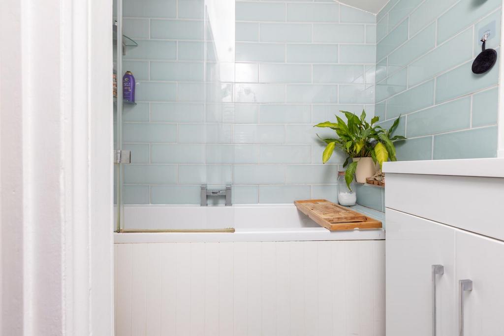 21 Lullington Road, BS4-17.jpg
