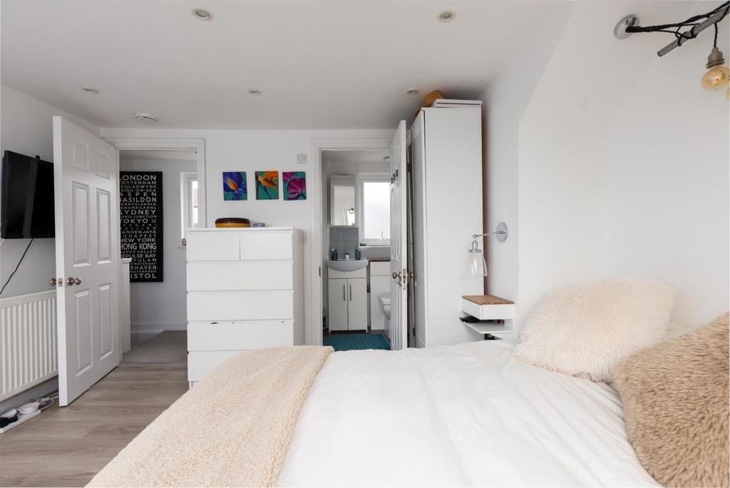 21 Lullington Road, BS4-3.jpg