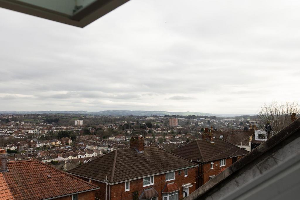21 Lullington Road, BS4-6.jpg