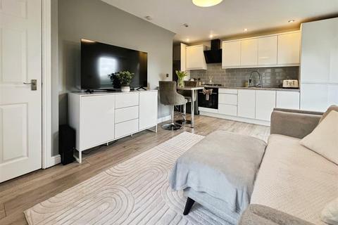 2 bedroom end of terrace house for sale, Stone Hall Road, Bradford BD2