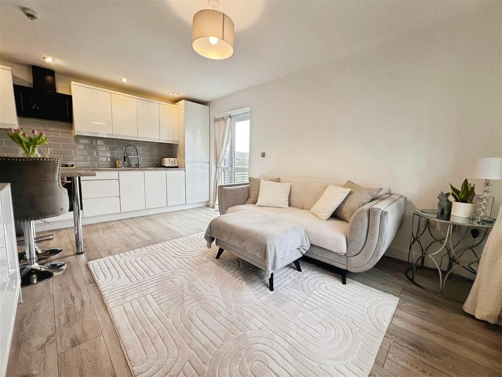Lounge Kitchen