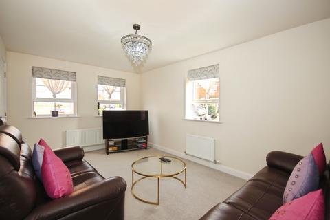 4 bedroom detached house for sale, Clement Way, Warwick