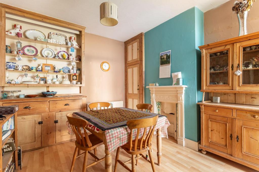 Dining room.jpg