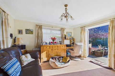 5 bedroom detached bungalow for sale, 1 Meadowfields, Whitby