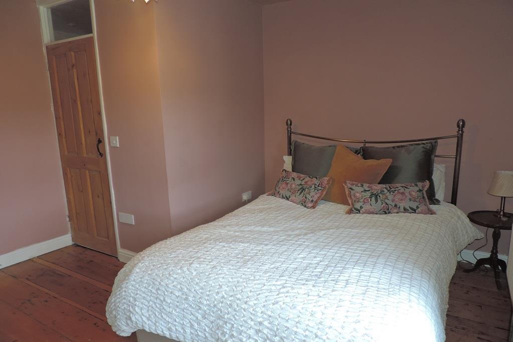 Bedroom.jpg