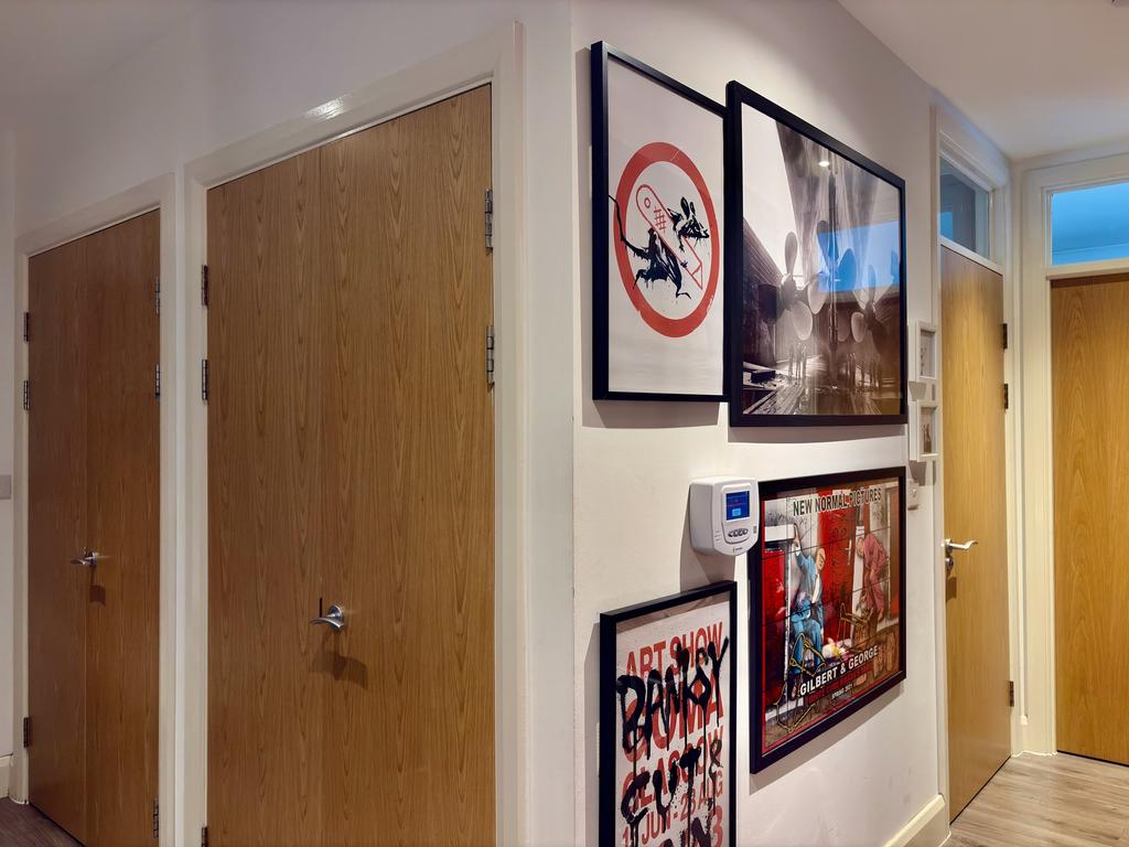 HALLWAY 3.jpeg