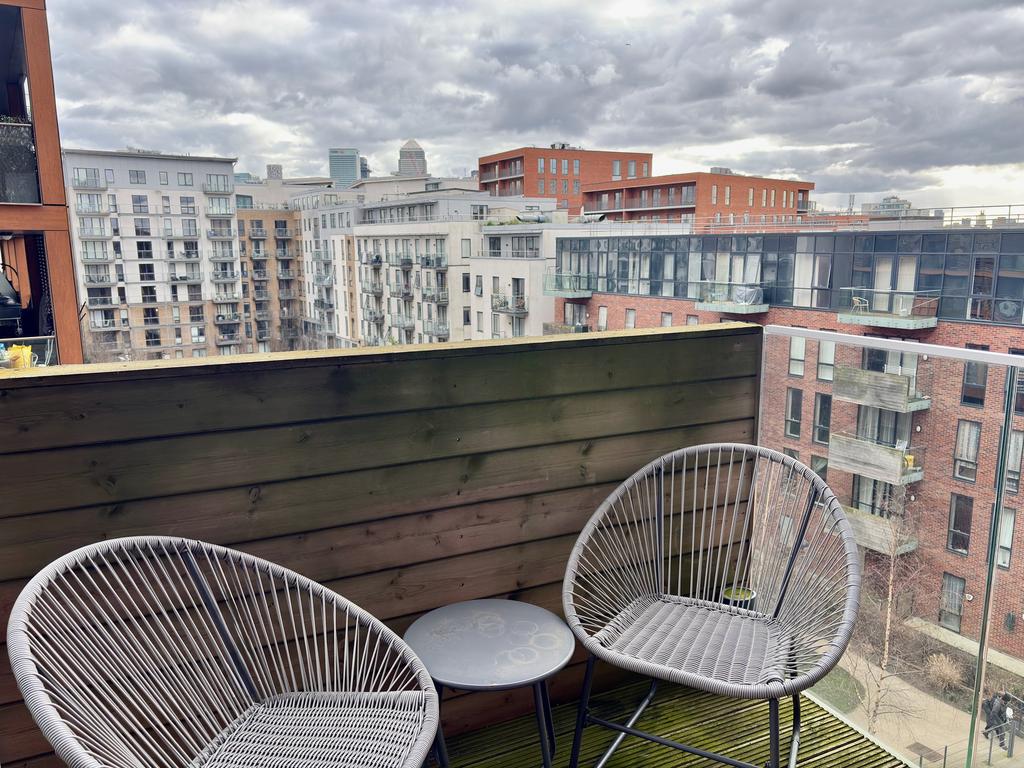 BALCONY 1.jpeg