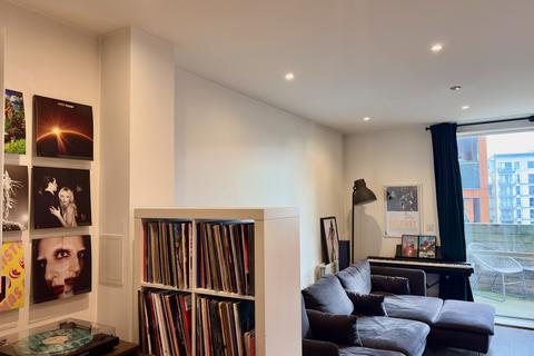 1 bedroom apartment for sale, at Hoey Court, Barry Blandford Way, London E3