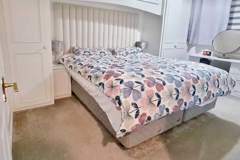 undefined, Poundfield, Watford WD25