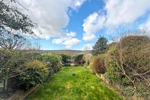 3 bedroom flat for sale, Willingdon Road, Eastbourne