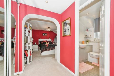 5 bedroom detached house for sale, Sevenfields, Highworth, SWINDON
