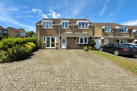 5 bedroom detached house for sale, Sevenfields, Highworth, SWINDON