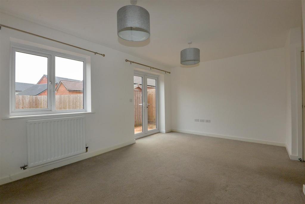 Living Room 2.jpg