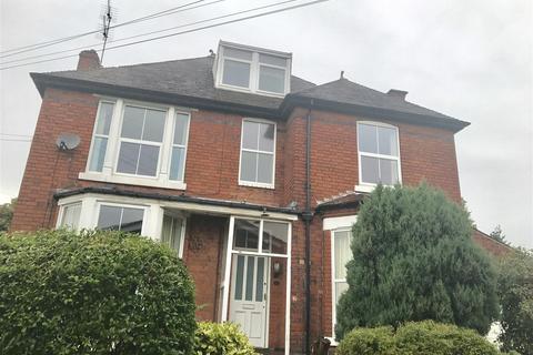 4 bedroom flat to rent, Whittingham Road, Nottingham