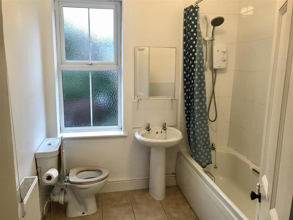 Bathroom.jpg