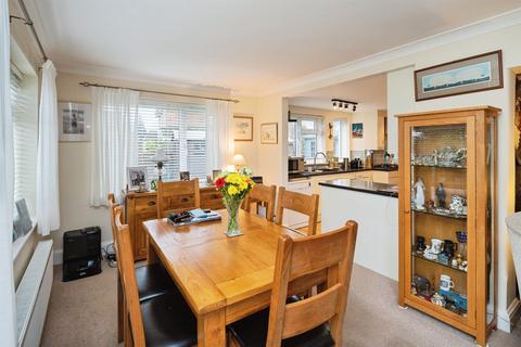undefined, Beacon Road, Crowborough