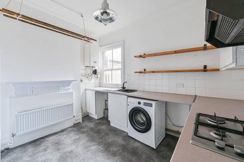 2 bedroom flat to rent, Stanthorpe Road, Streatham, London, SW16