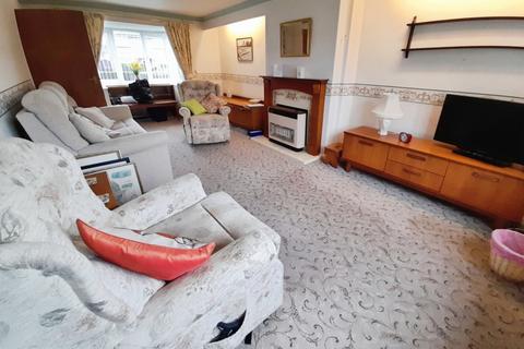 undefined, Heapham Crescent, Gainsborough