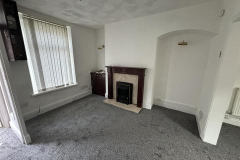 2 bedroom house to rent, Lind Street, Liverpool L4