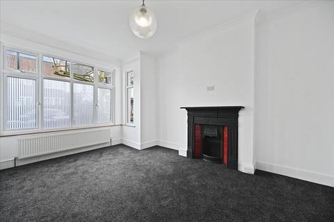 3 bedroom flat to rent, Drayton Road, Harlesden, NW10
