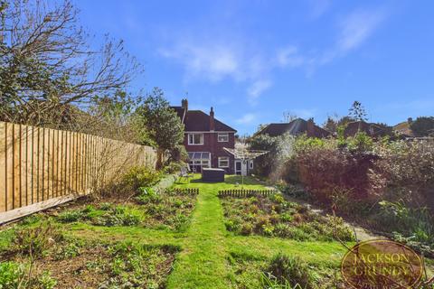 3 bedroom semi-detached house for sale, Burford Avenue, Northampton, NN3 6AF