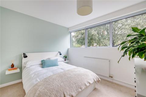 2 bedroom maisonette for sale, Claudia Place, London, SW19