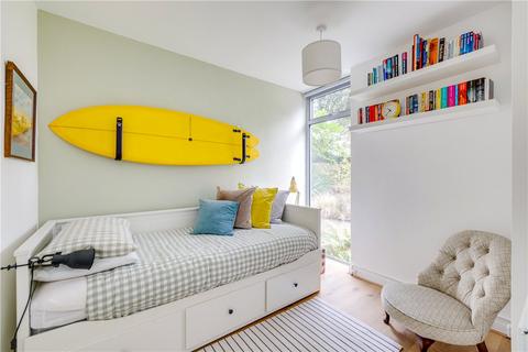 2 bedroom maisonette for sale, Claudia Place, London, SW19