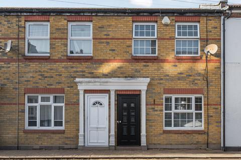 Devonshire Square, Bromley, BR2