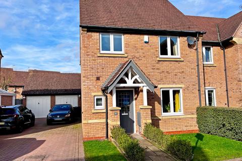 3 bedroom semi-detached house for sale, Vale Close, Loughborough, LE11 2GZ