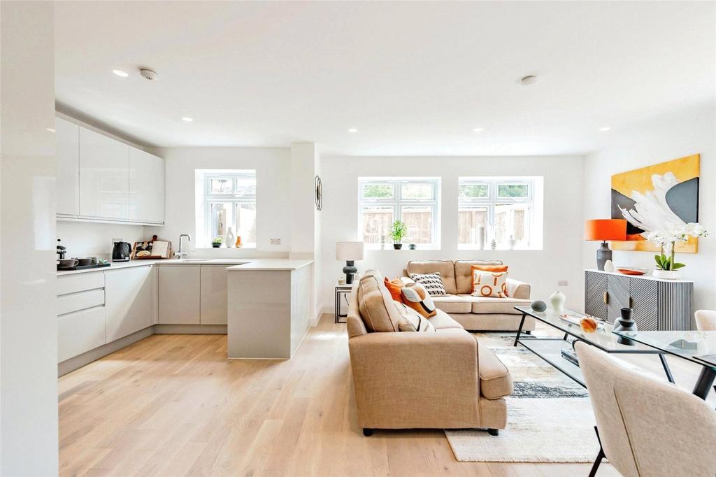 Lounge/Kitchen