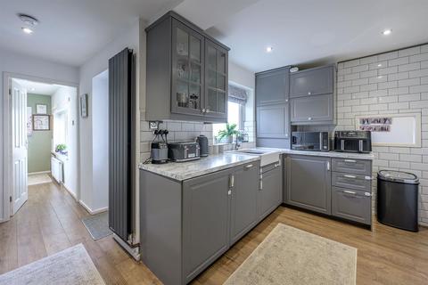3 bedroom semi-detached house for sale, Woodstock Drive, Stourbridge, DY8 5HY