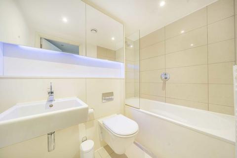 1 bedroom flat for sale, Hardwicks Square, London SW18