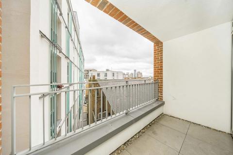 1 bedroom flat for sale, Hardwicks Square, London SW18