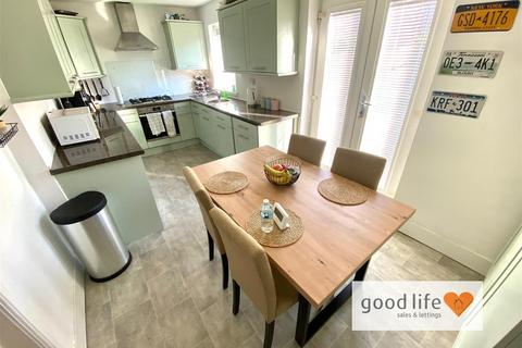 undefined, Hollinside Road, Sunderland SR4