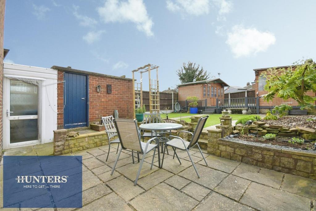 REAR GARDEN 03.jpg