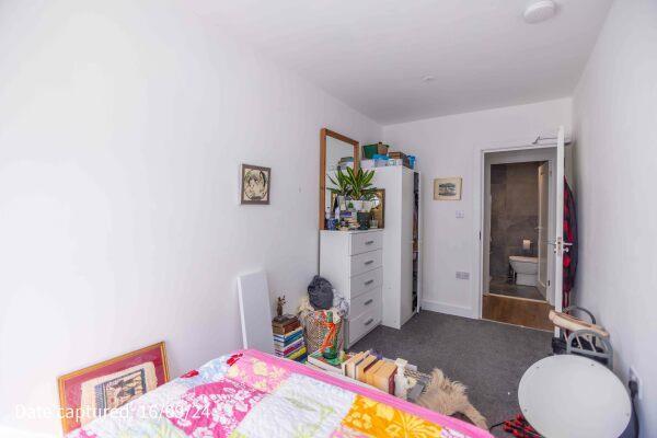 Downstairs bedroom/snug