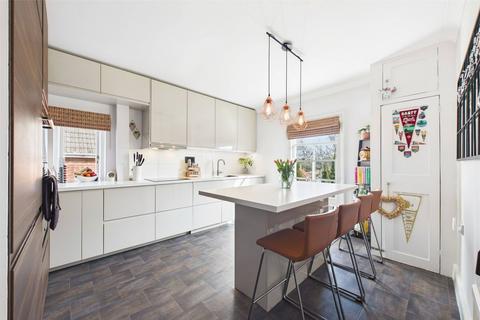 3 bedroom maisonette for sale, Laburnham Road, Maidenhead, Berkshire, SL6