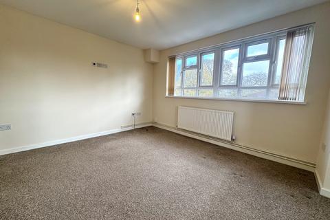 2 bedroom apartment to rent, Walmley Close, Sutton Coldfield, B76