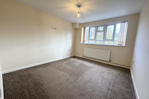 2 bedroom apartment to rent, Walmley Close, Sutton Coldfield, B76