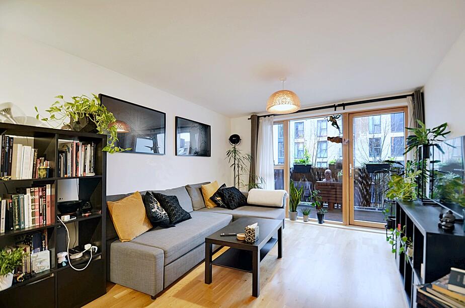 Lounge Area (1).jpg