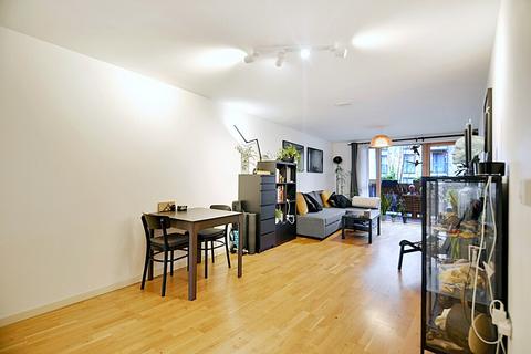 2 bedroom apartment for sale, at St James House, 52 Blackheath Hill, London SE10