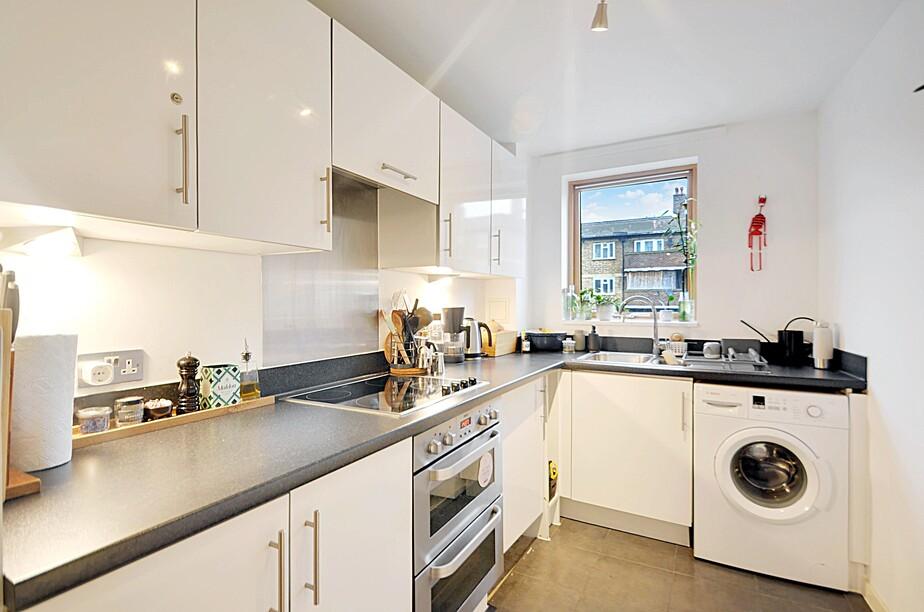 Kitchen Area (3).jpg