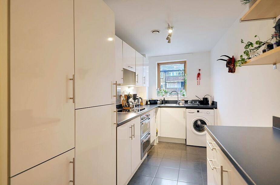 Kitchen Area (2).jpg