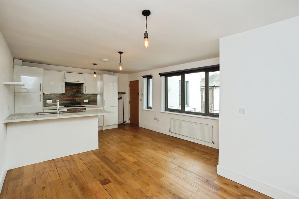 Kitchen/ Living Room