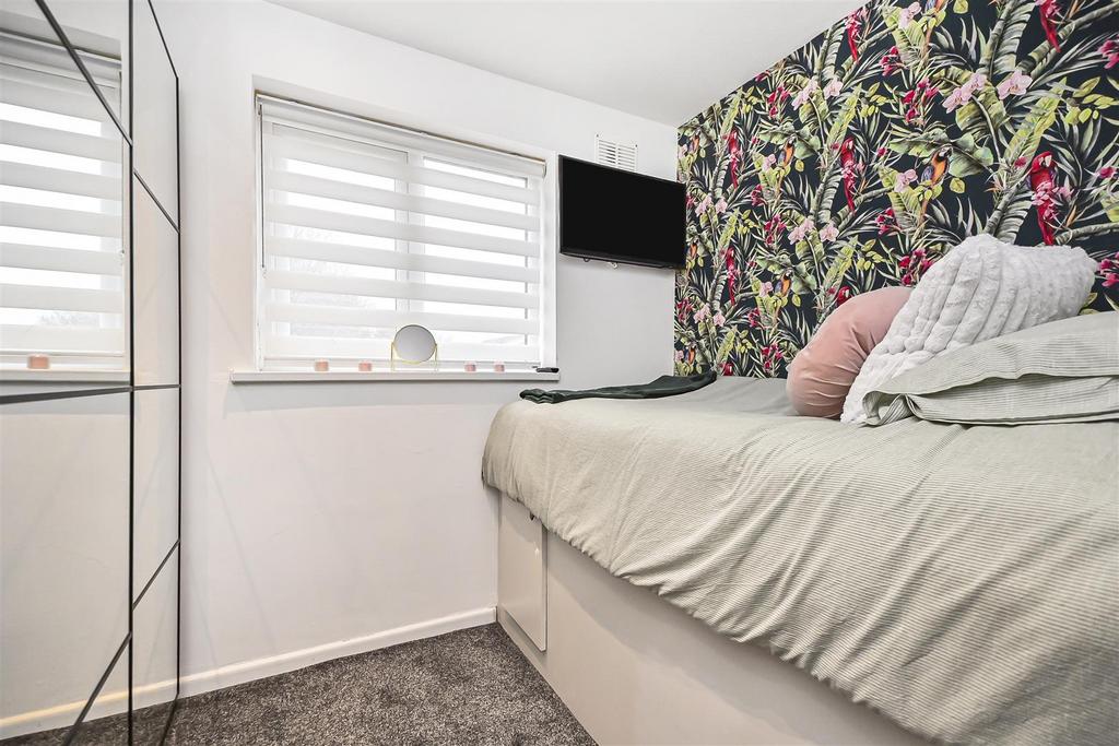 29 Mallory Drive Bedroom 4.jpg