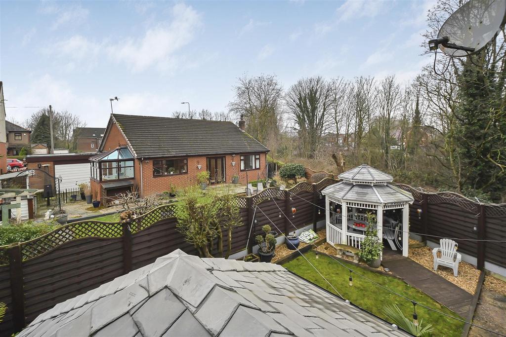 29 Mallory Drive View to Rear.jpg