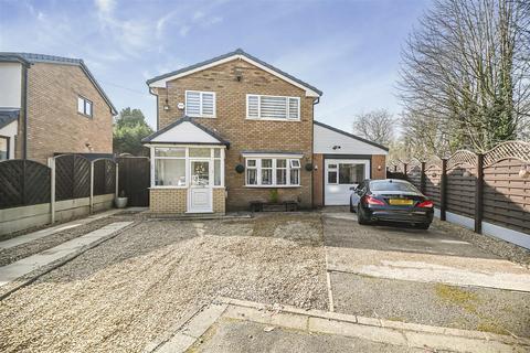 4 bedroom detached house for sale, Mallory Drive, Leigh